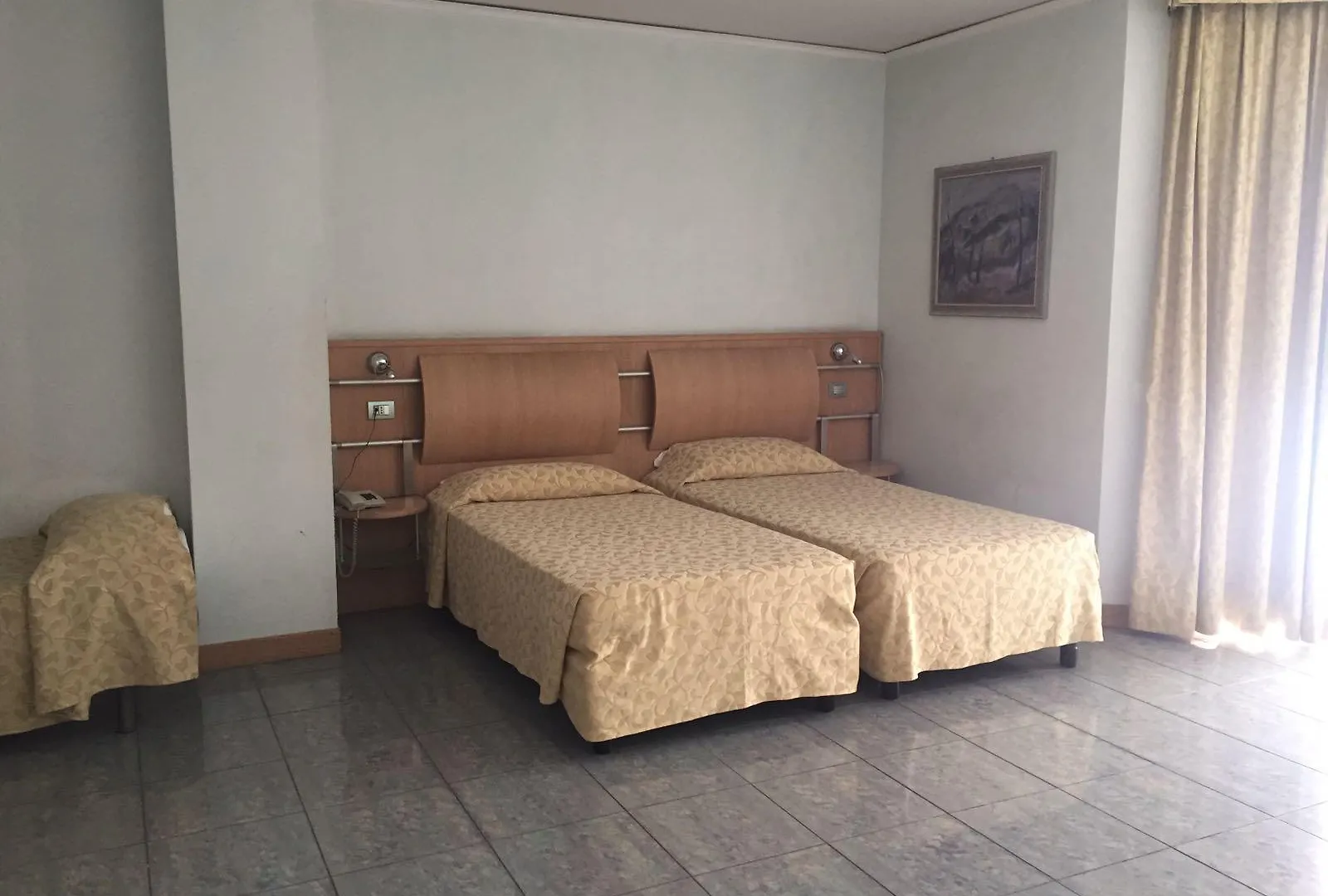 Marina Palace Hotel & Congress Hall Aci Trezza 4*,